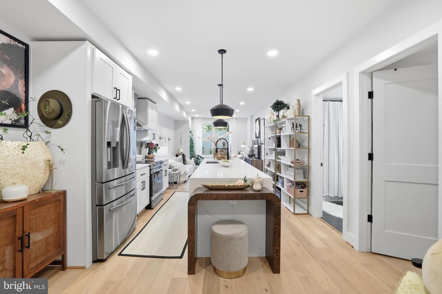 824 Taylor Street NE #1 photo 4