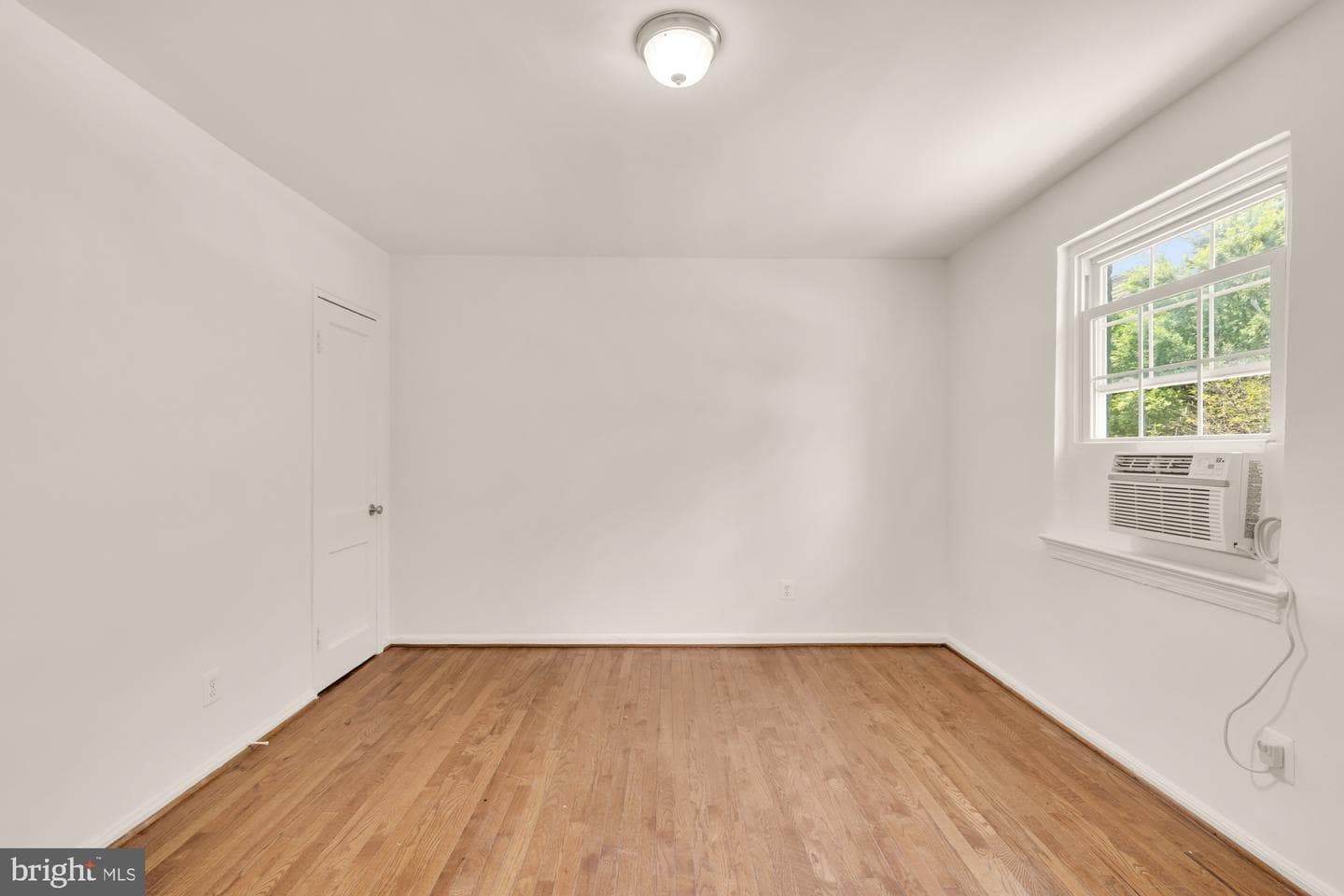 1105 16th Street NE photo 16