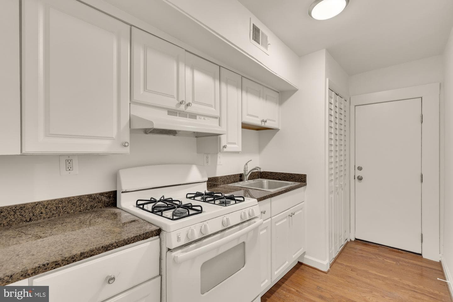1105 16th Street NE photo 22