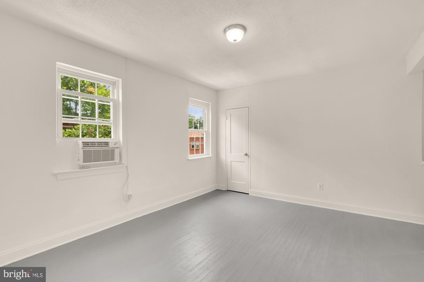 1105 16th Street NE photo 5