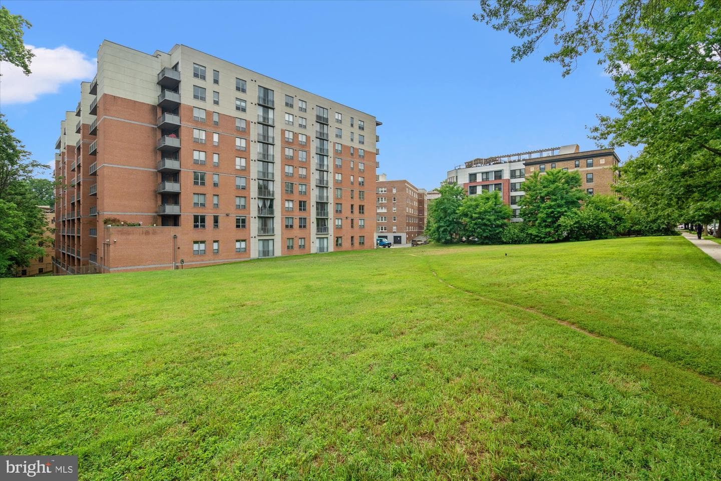 3883 Connecticut Avenue NW #812 photo 36