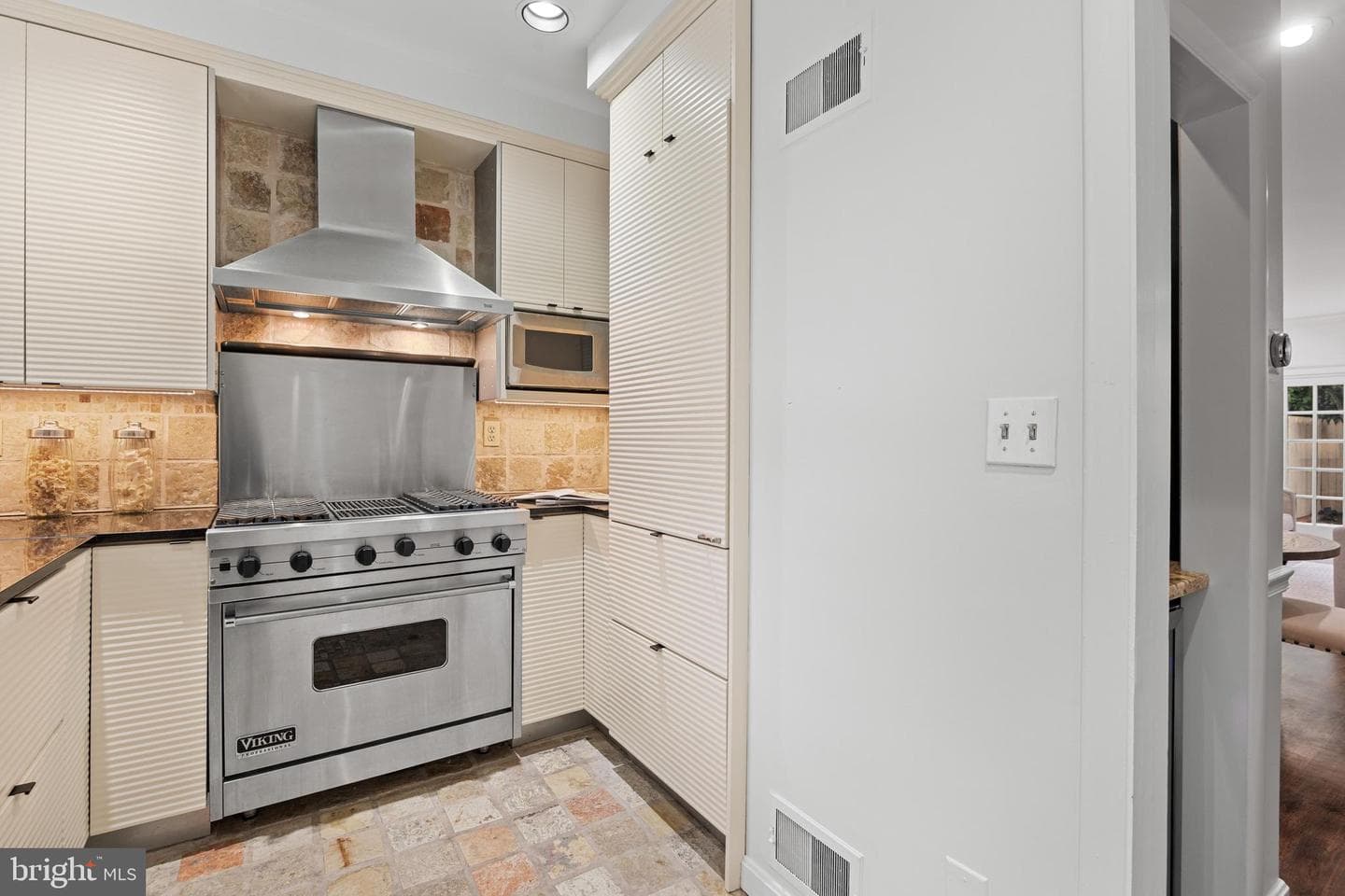 1676 32nd Street NW photo 12