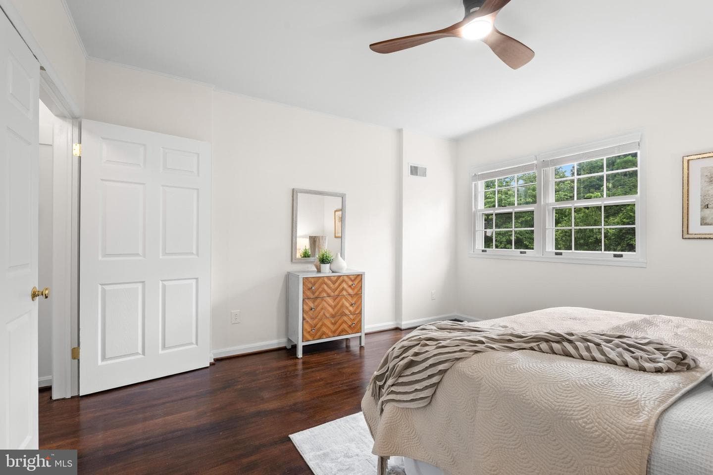 1676 32nd Street NW photo 18
