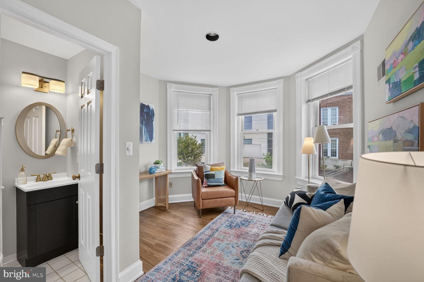 516 4th Street NE #202 photo 3