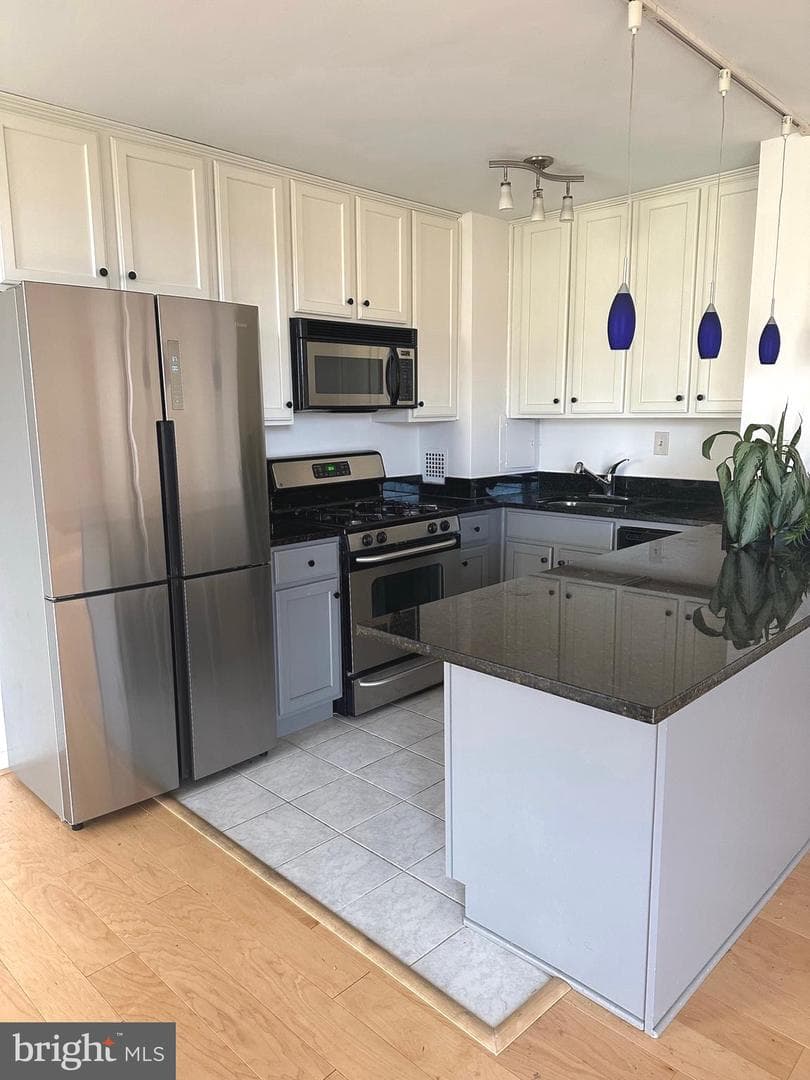 950 25th Street NW #610-N photo 9