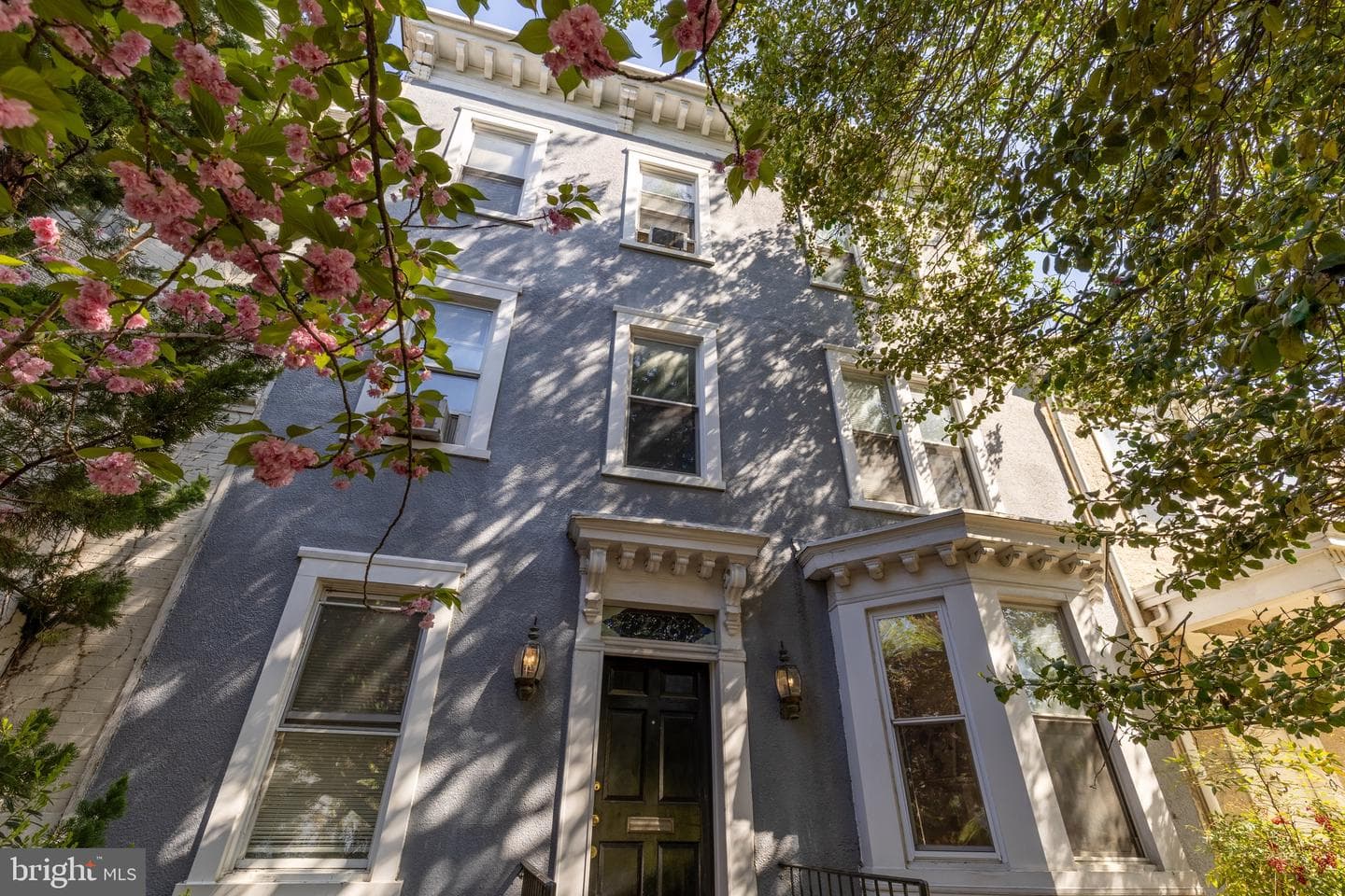 228 East Capitol NE photo 1