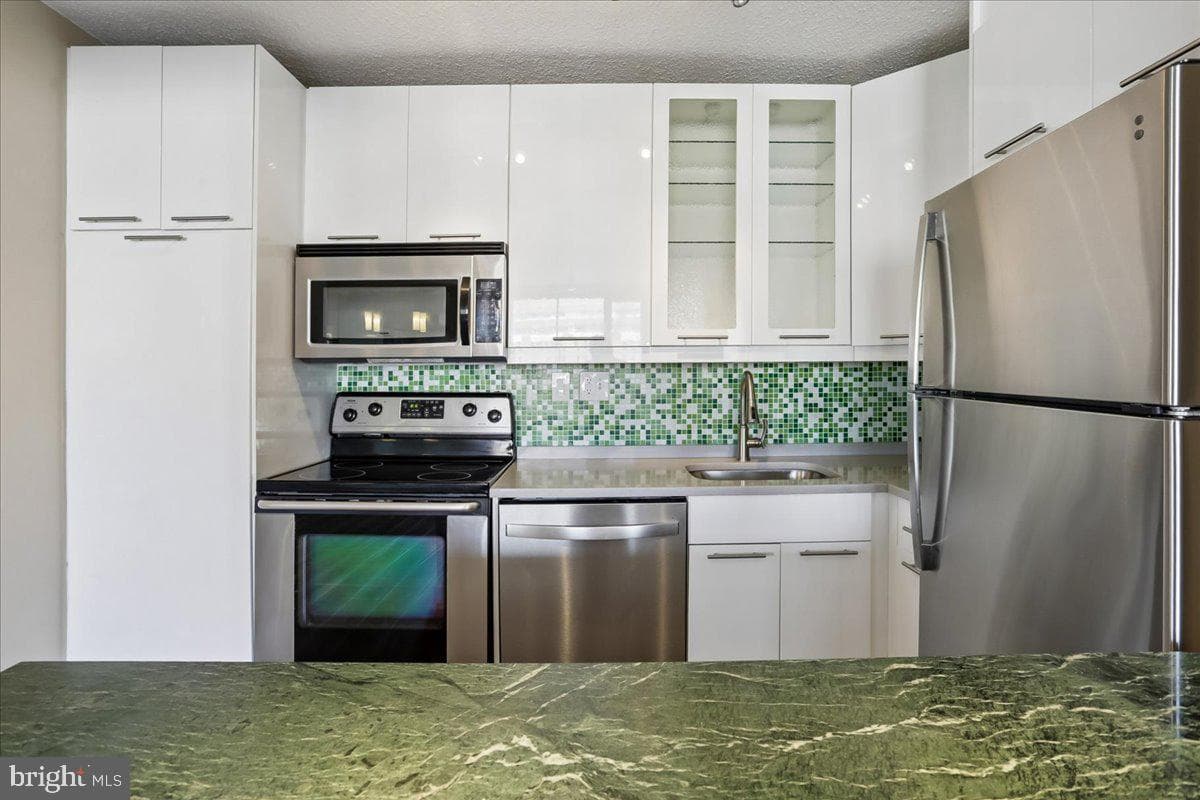 1325 18th Street NW #1002 photo 13