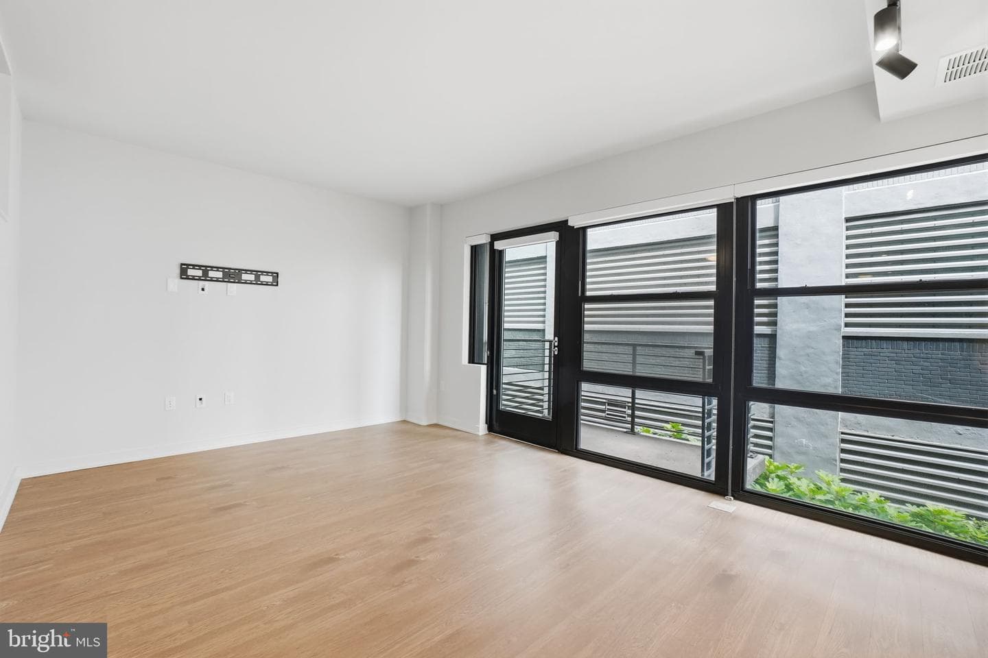 1625 Eckington Place NE #413 photo 8