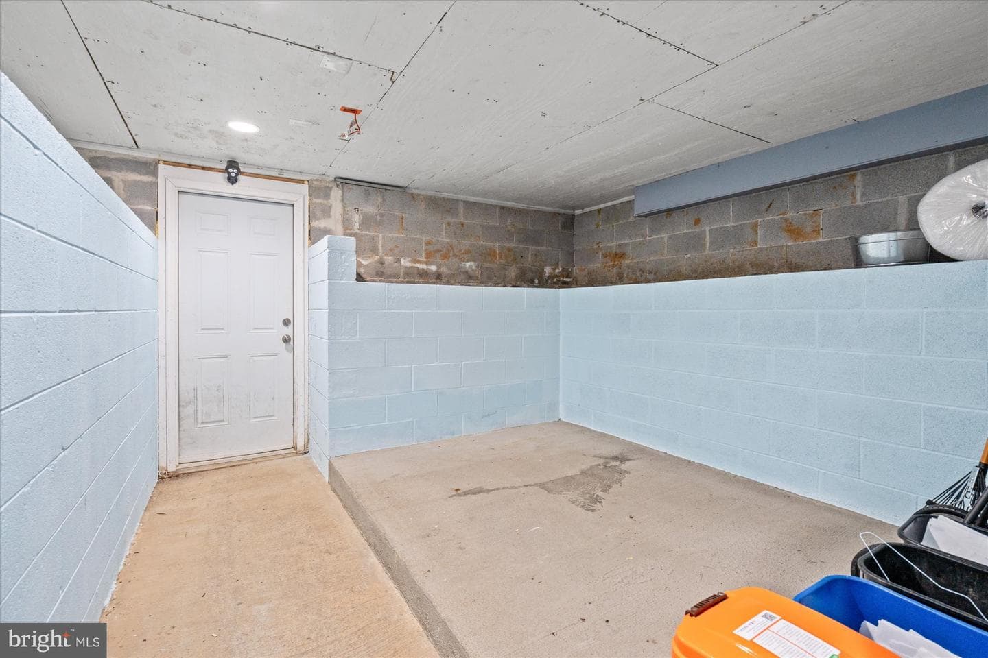 1809 Otis Street NE photo 48