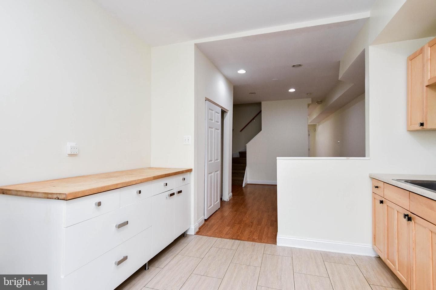 1651 Gales Street NE photo 15