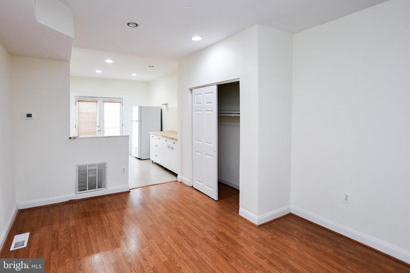 1651 Gales Street NE photo 7