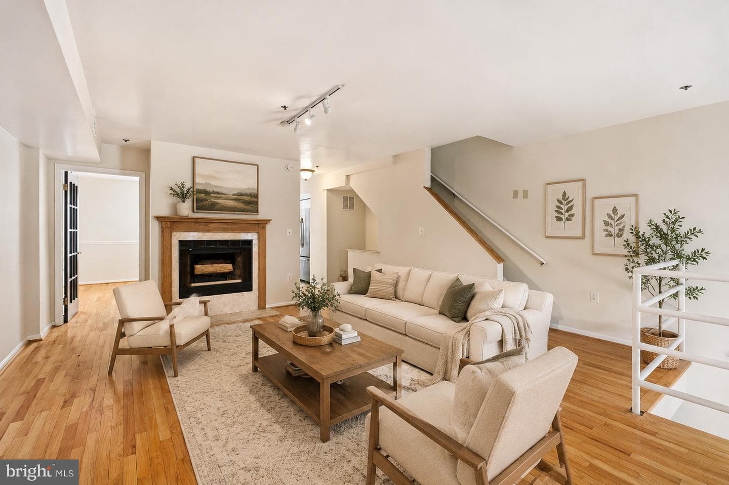 737 3rd Street NE photo 5