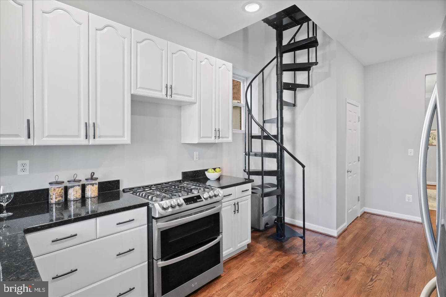 1327 Harvard Street NW photo 15
