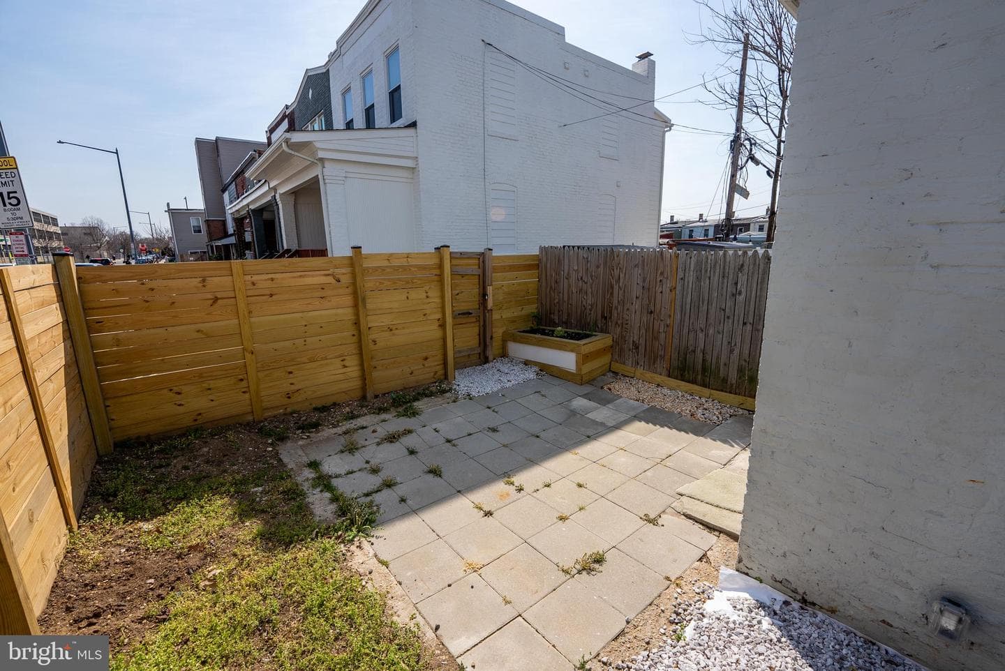 633 18th Street NE photo 17