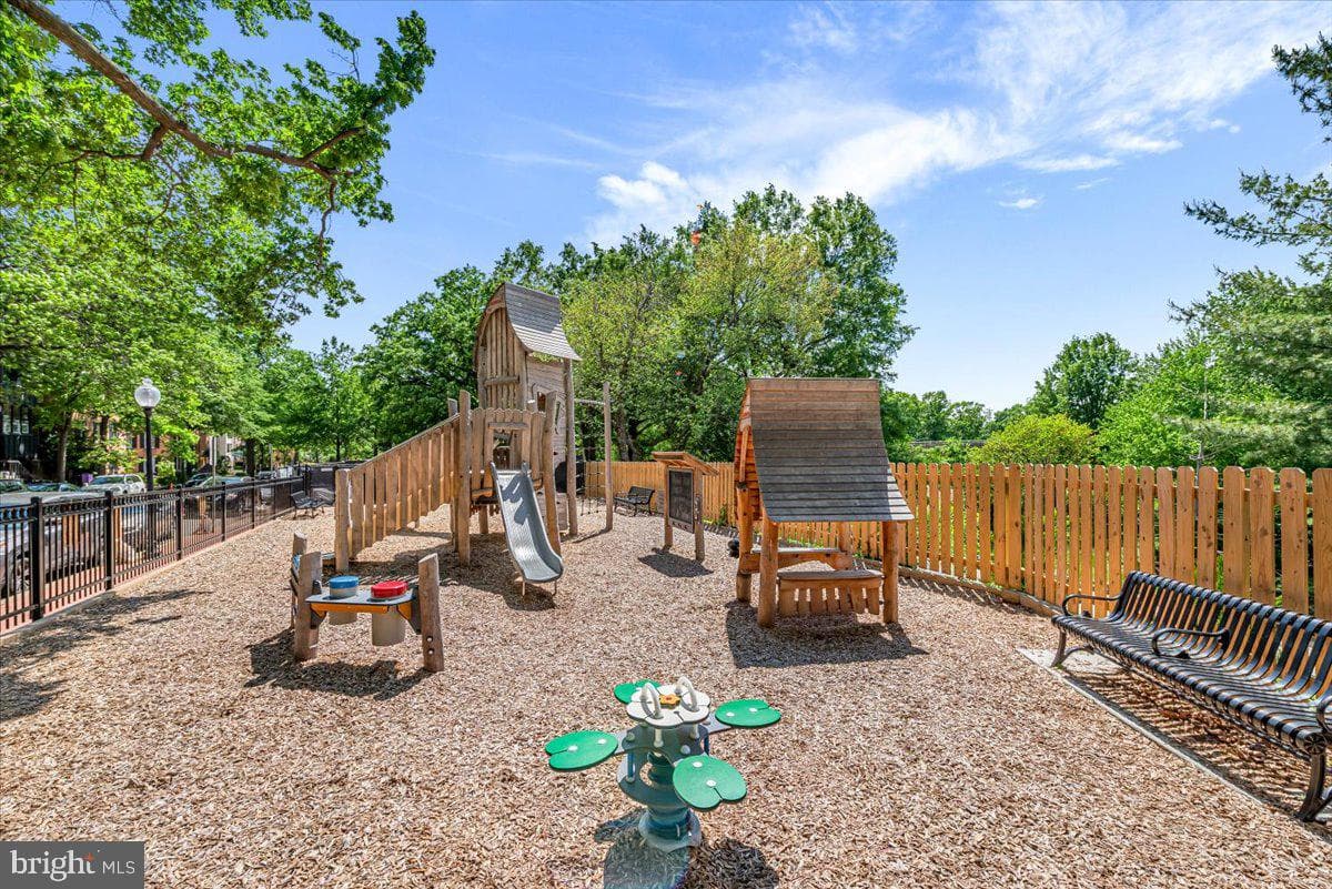 955 26th Street NW #409 photo 27