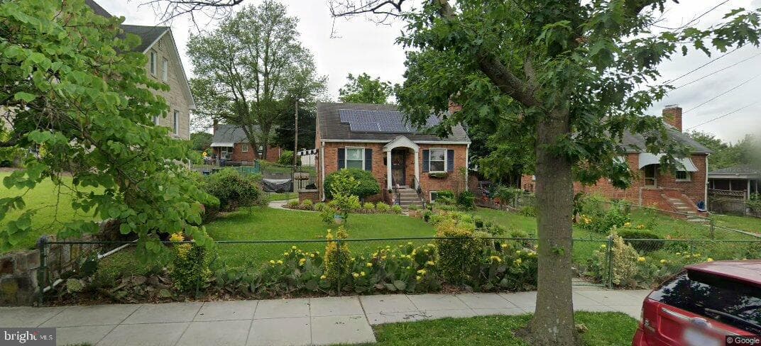 1143 44th Place SE photo 1