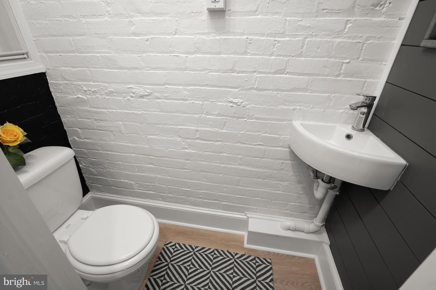 2456 39th Place NW photo 34