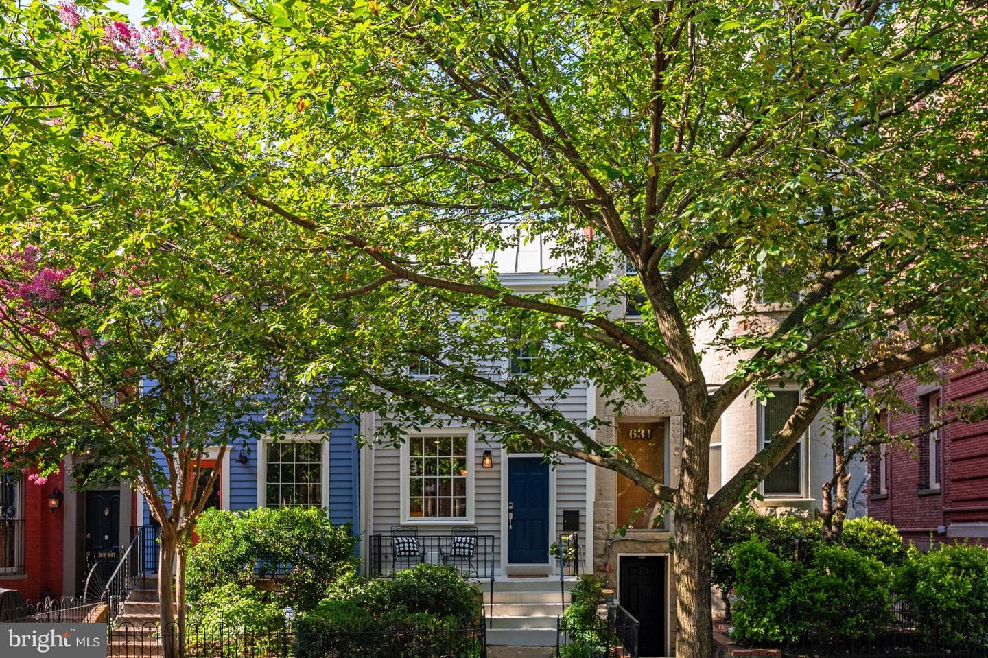 633 Constitution Avenue NE photo 37