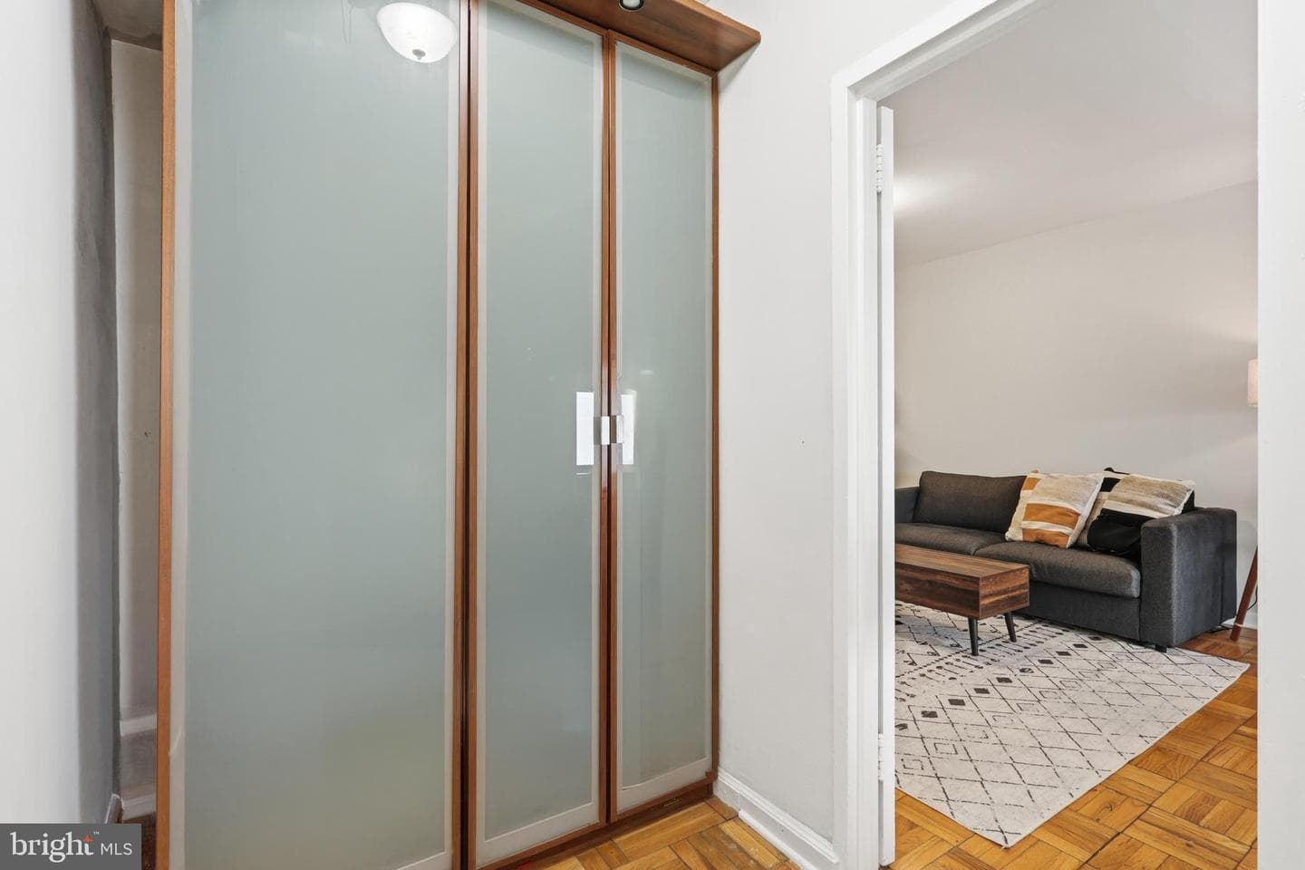 1 Scott Circle NW #616 photo 9