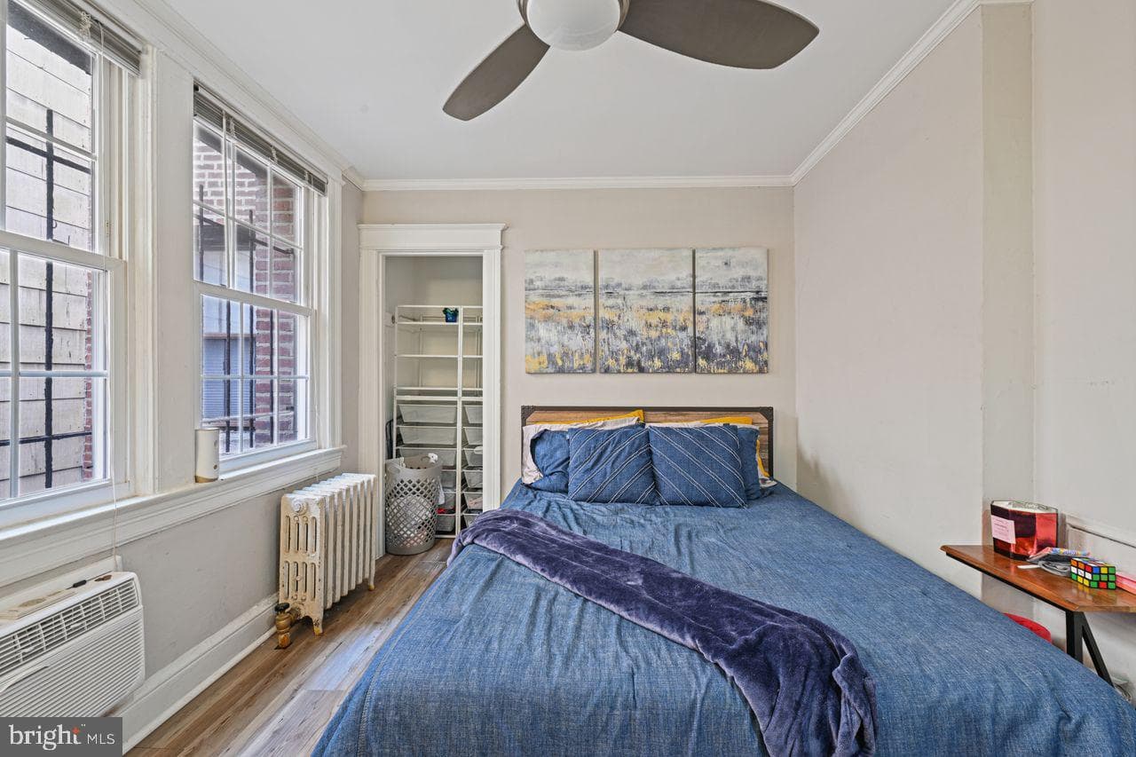 414 Seward Square SE #104 photo 14
