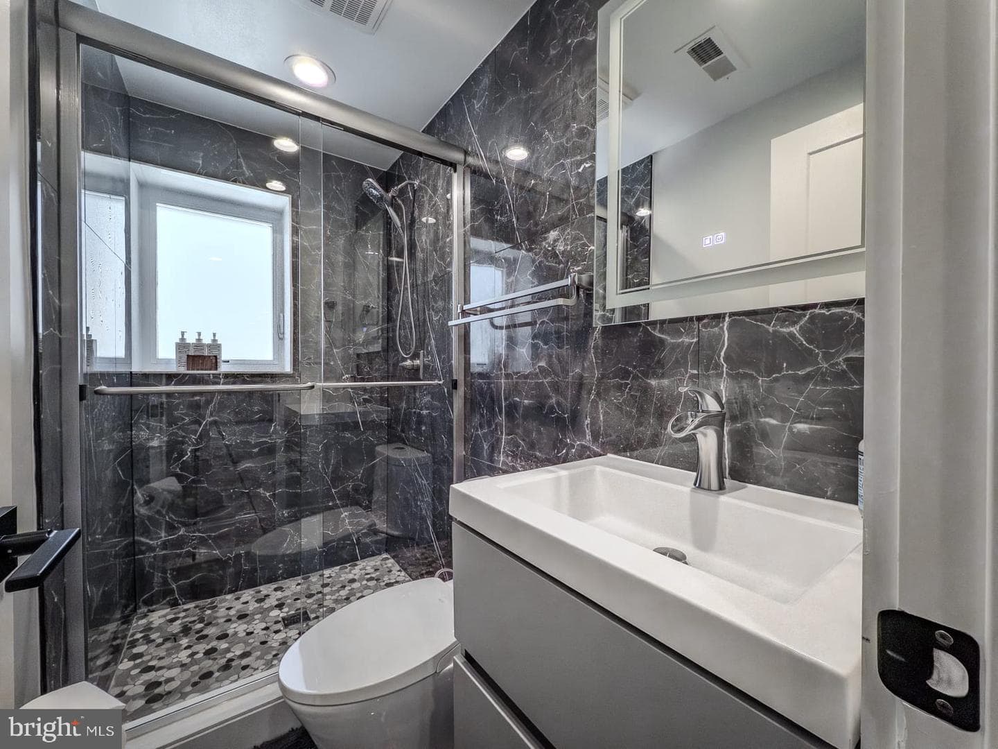 301 Gallatin Street NW photo 31