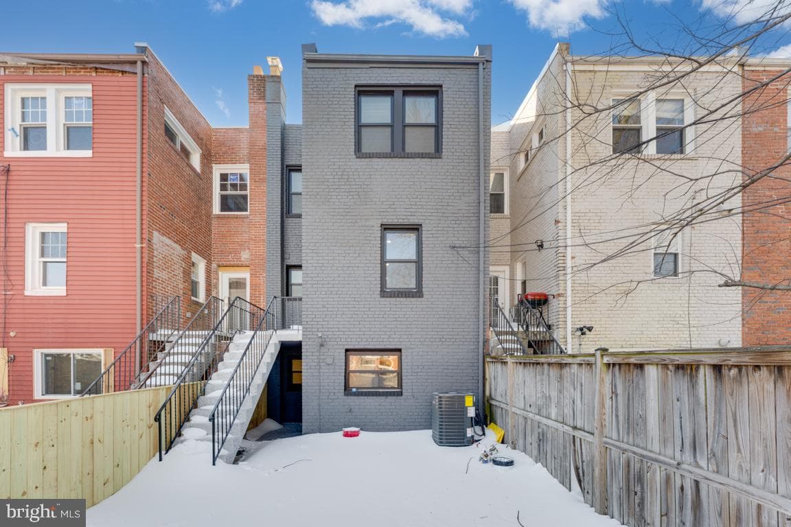 219 Jefferson Street NW photo 25