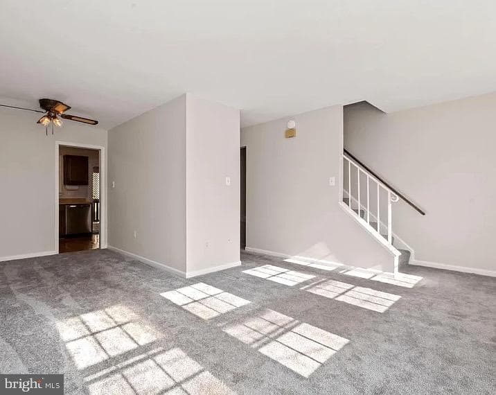 1902 Curtis Court SE photo 5