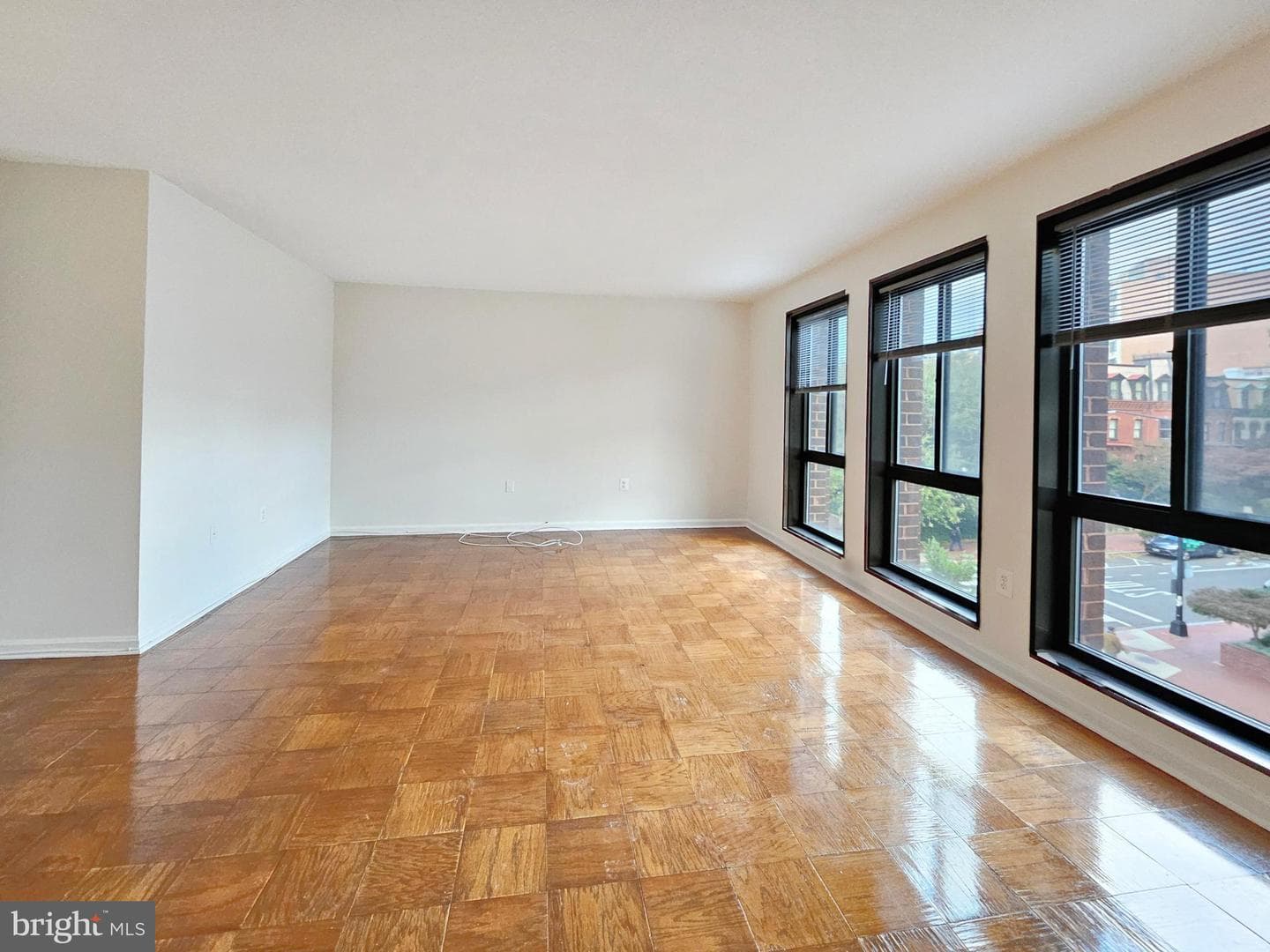1280 21st Street NW #402 photo 5