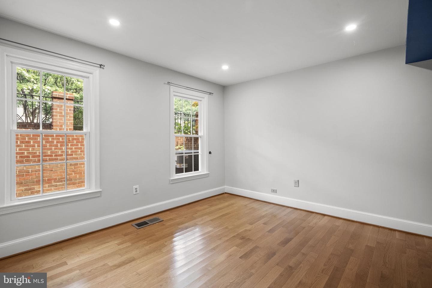 3203 Sutton Place NW #c photo 26