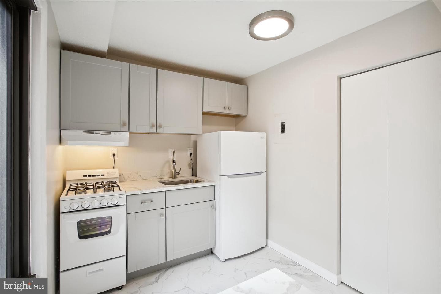 1440 N N St Street NW #503 photo 3