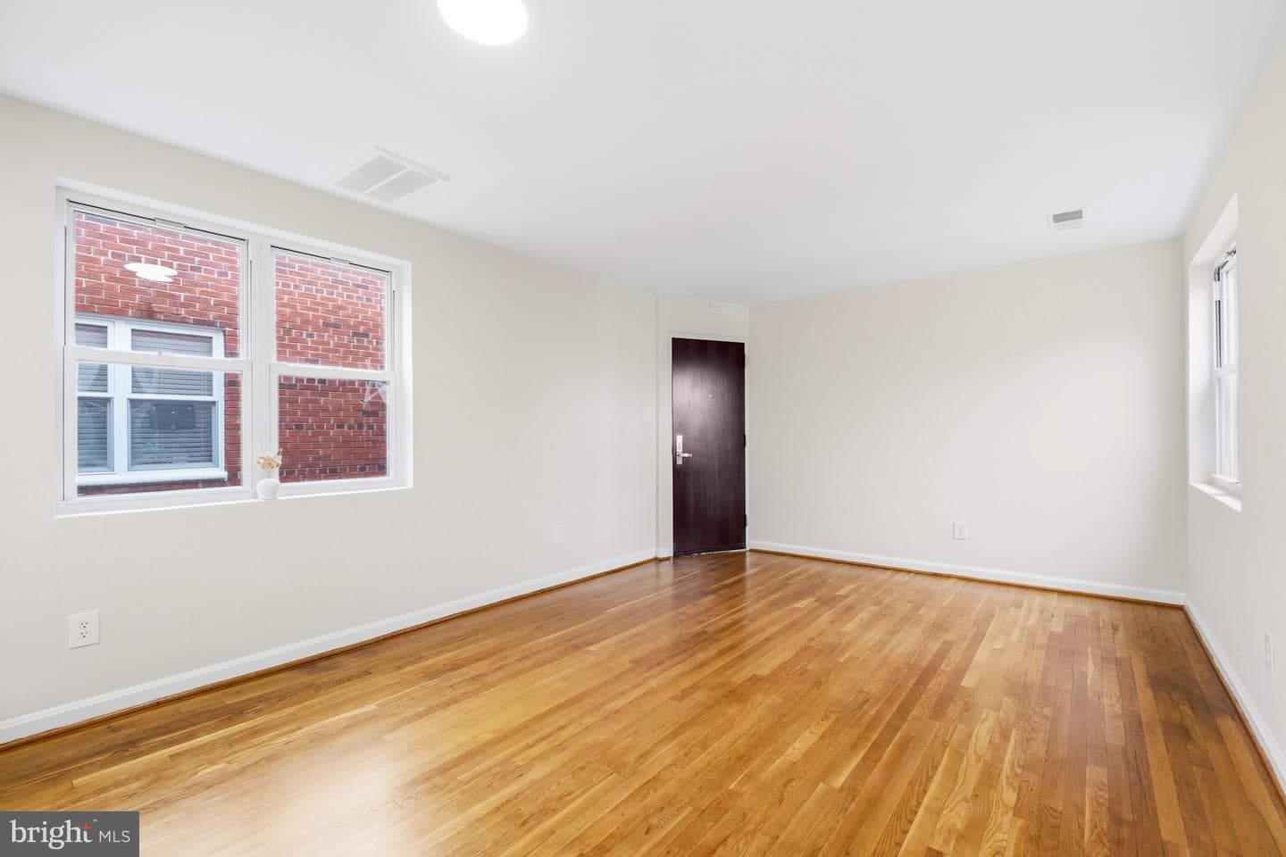 626 Independence Avenue SE #304 photo 7