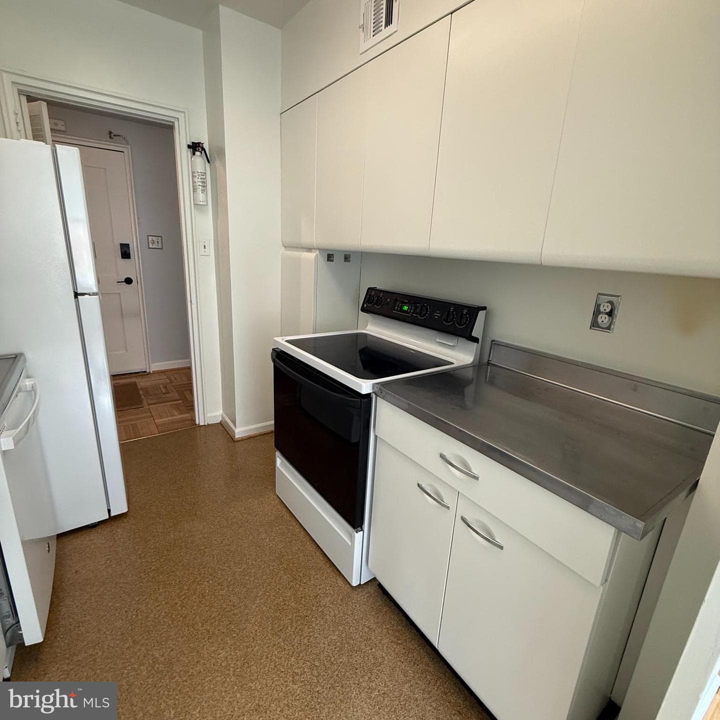 4301 Massachusetts Avenue NW #2009 photo 12