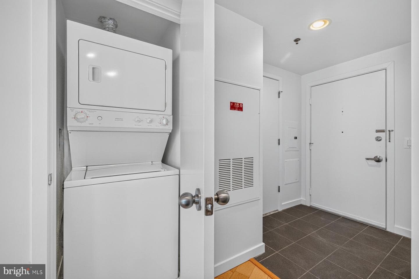 3883 Connecticut Avenue NW #206 photo 15