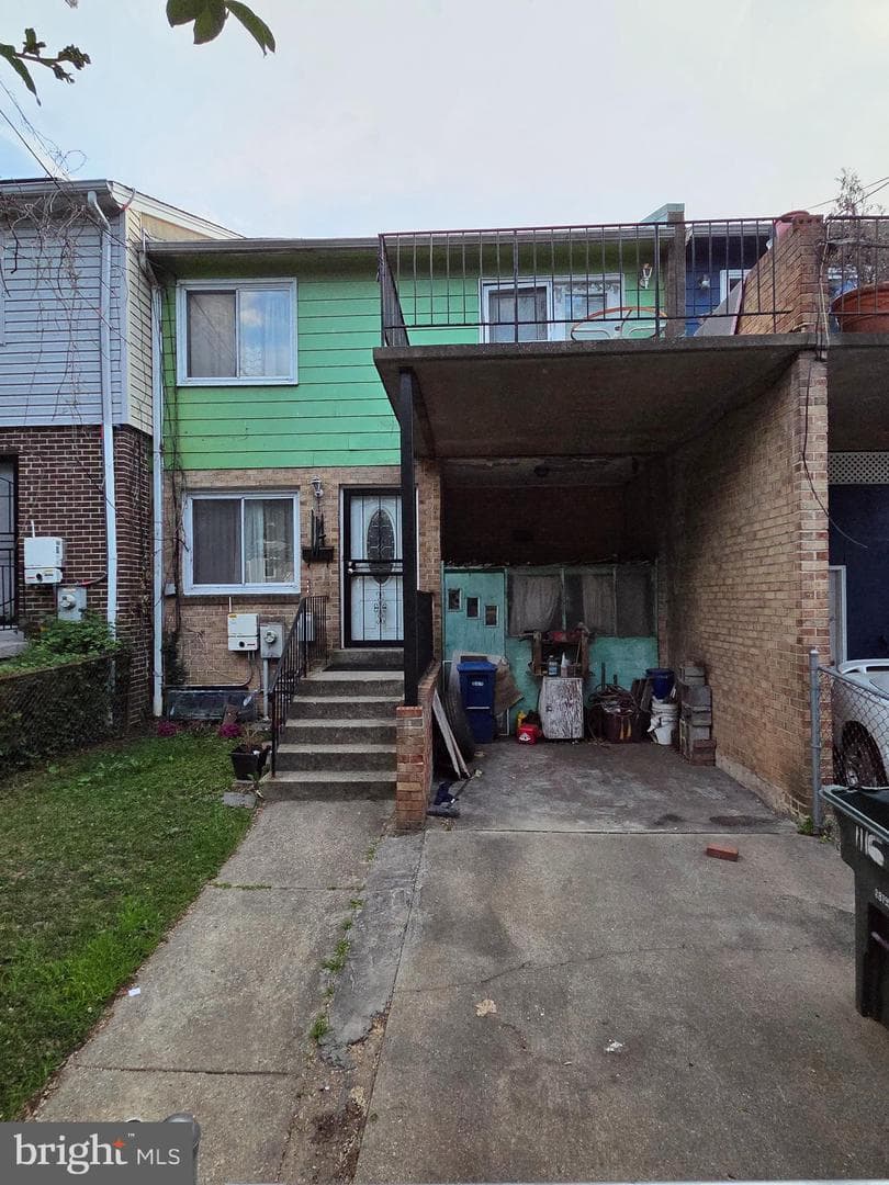 1116 Eastern Avenue NE photo 1