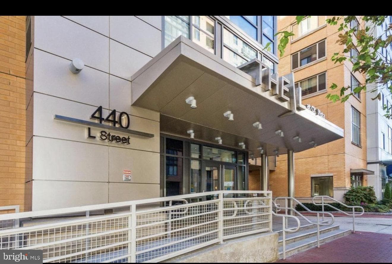 440 L Street NW #1014 photo 1