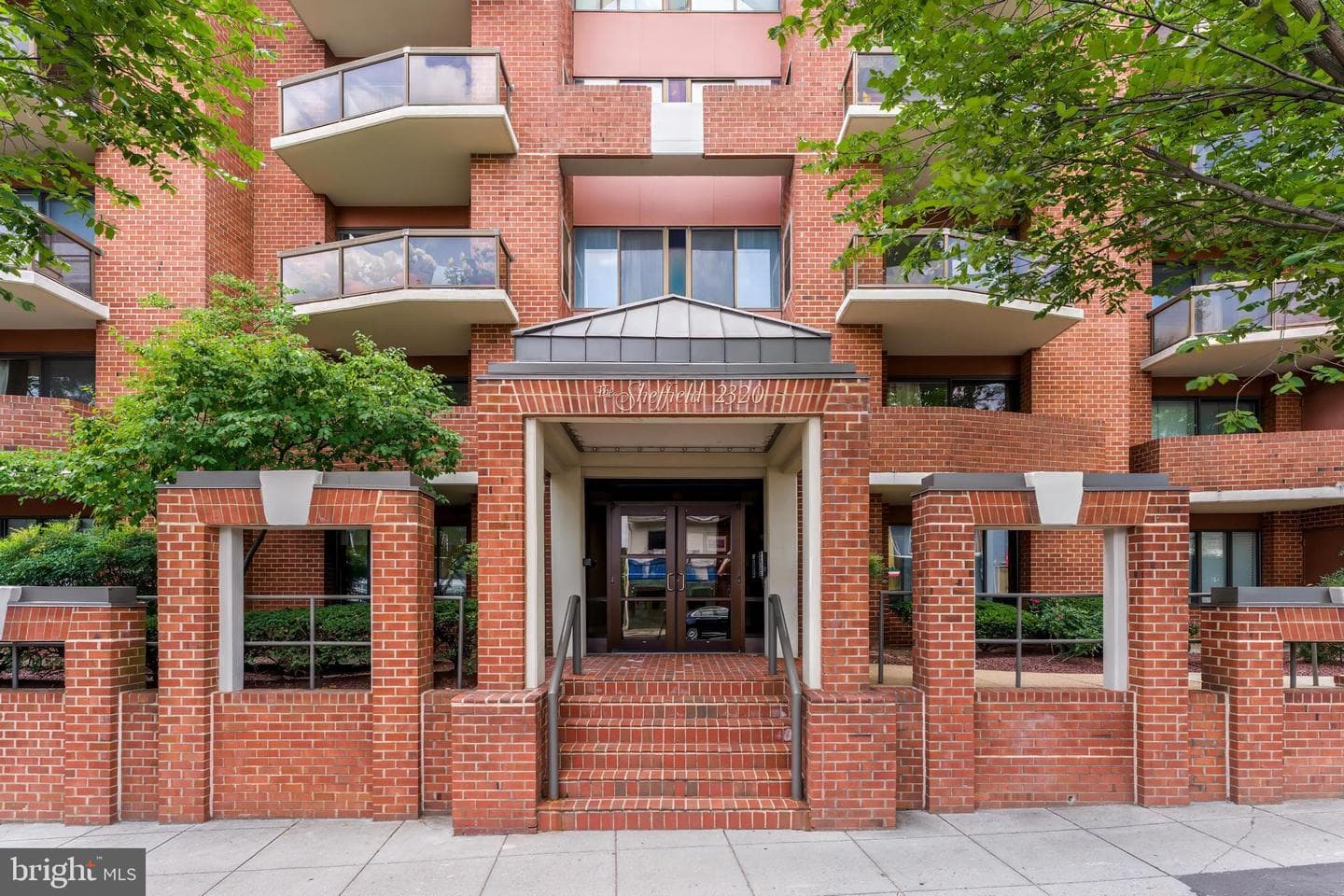 2320 Wisconsin Avenue NW #303 photo 1