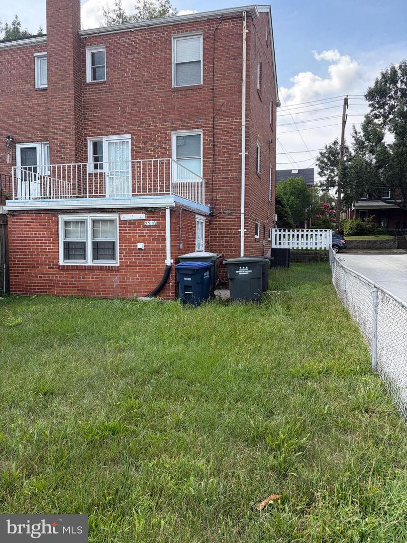 2210 S Street SE photo 5