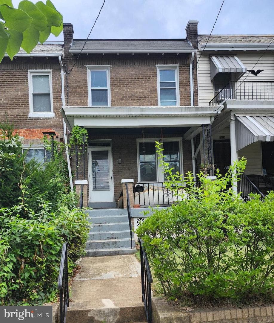 2810 5th Street NE photo 1