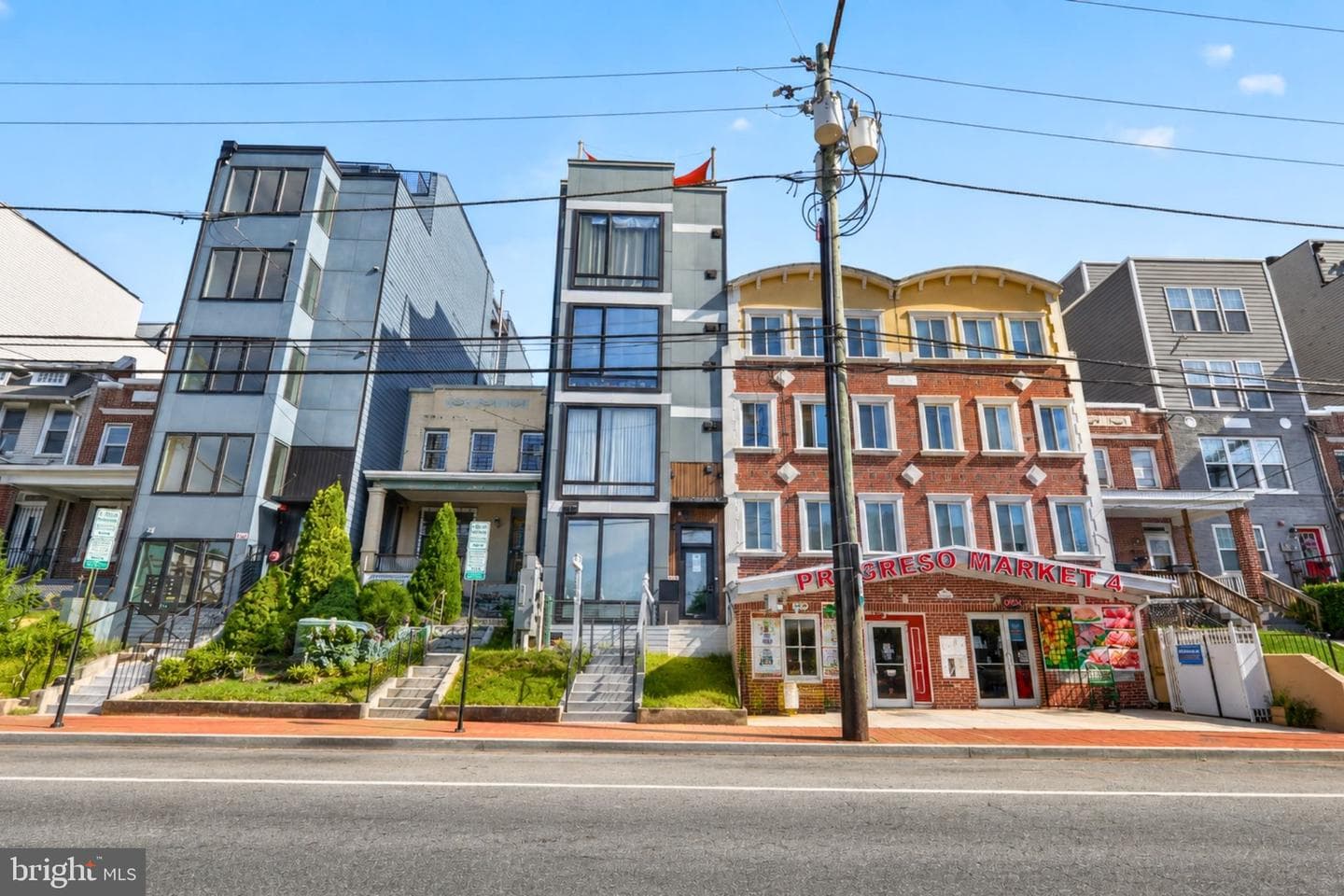 611 Kennedy Street NW #c02 photo 1