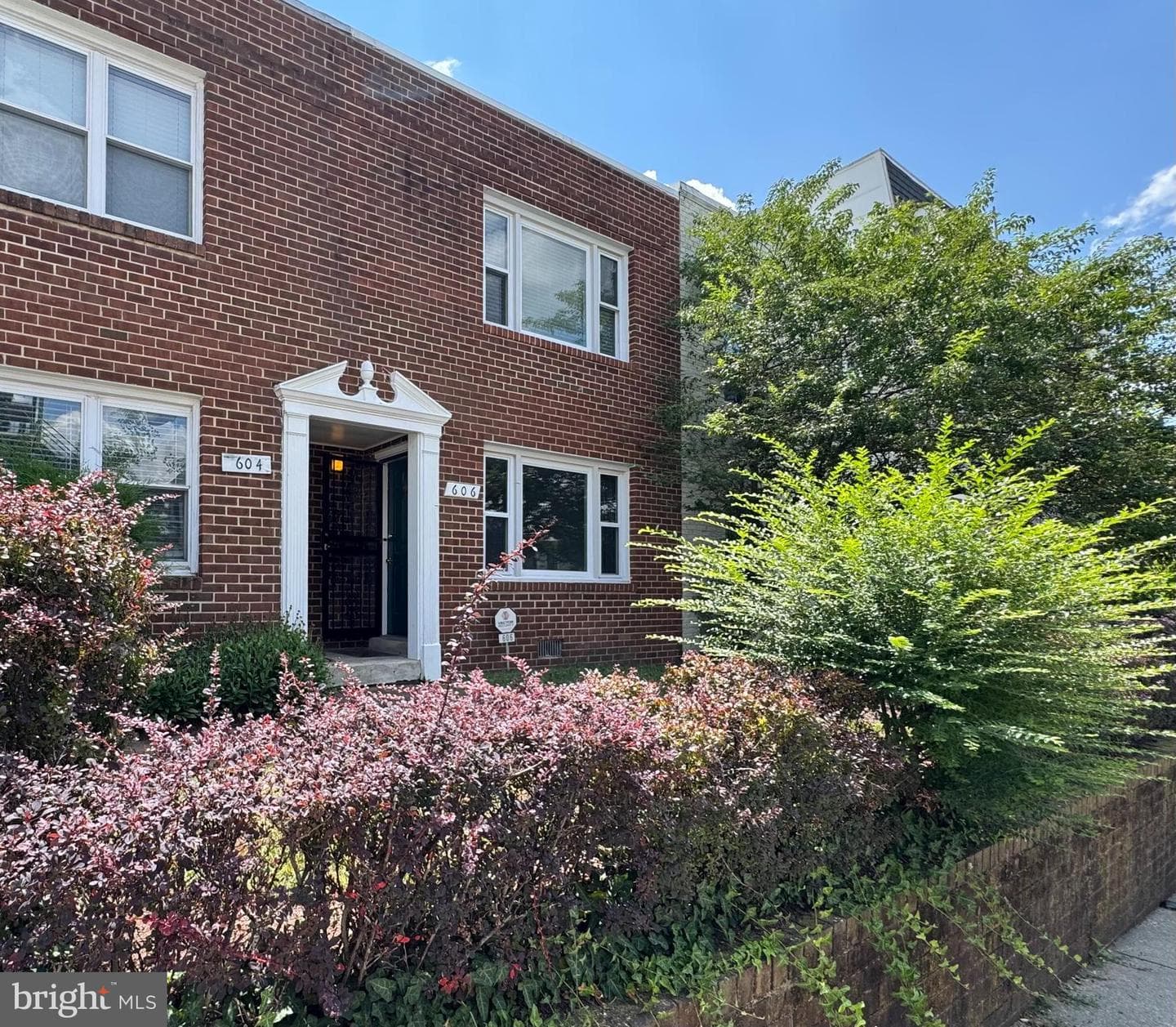 606 Newton Place NW #606 photo 1