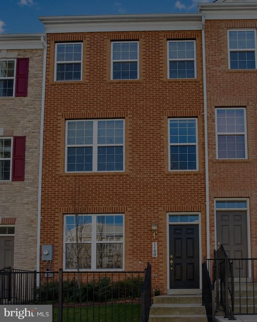 160 Danbury Street SW photo 1