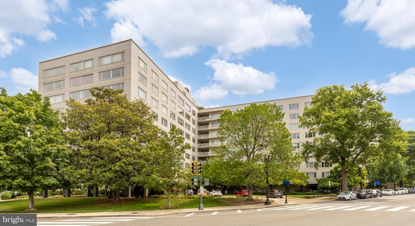 2475 Virginia Avenue NW #410, Washington