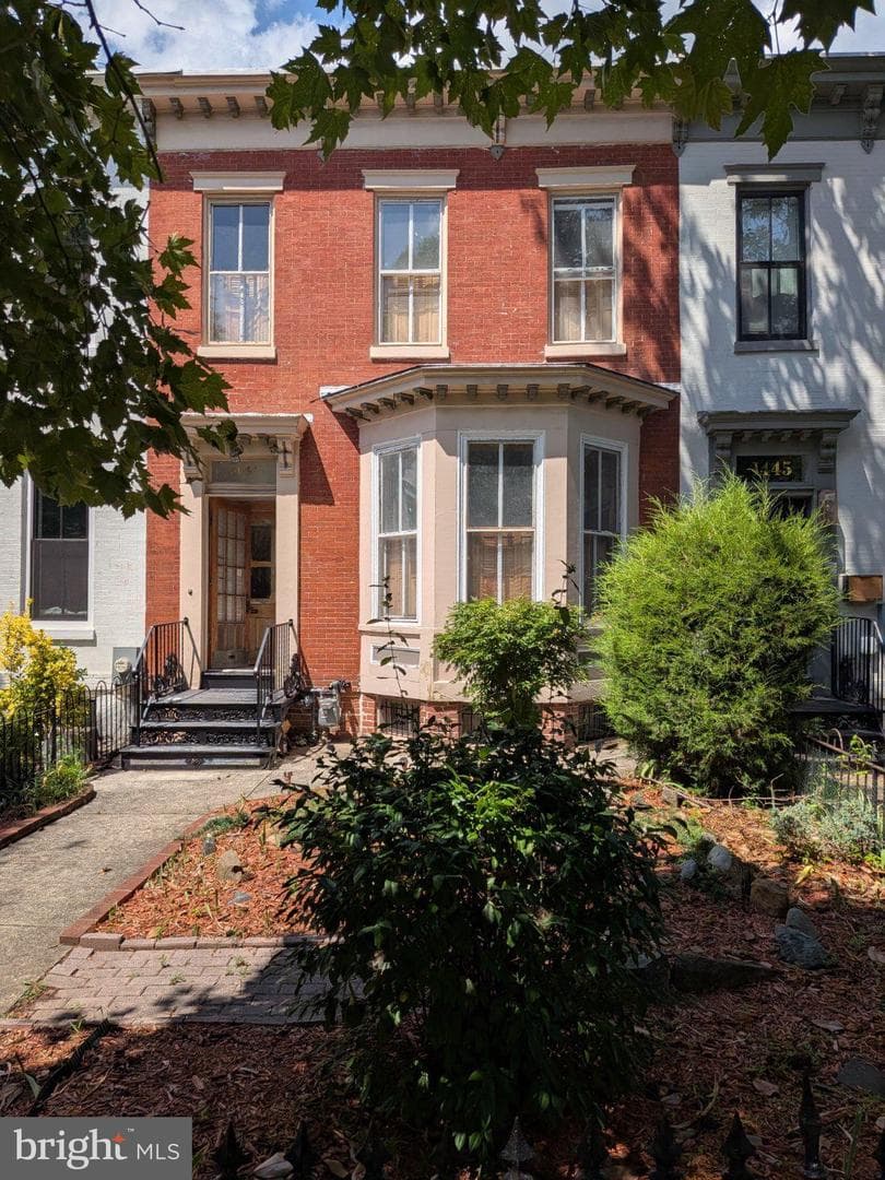 1447 S Street NW photo 1