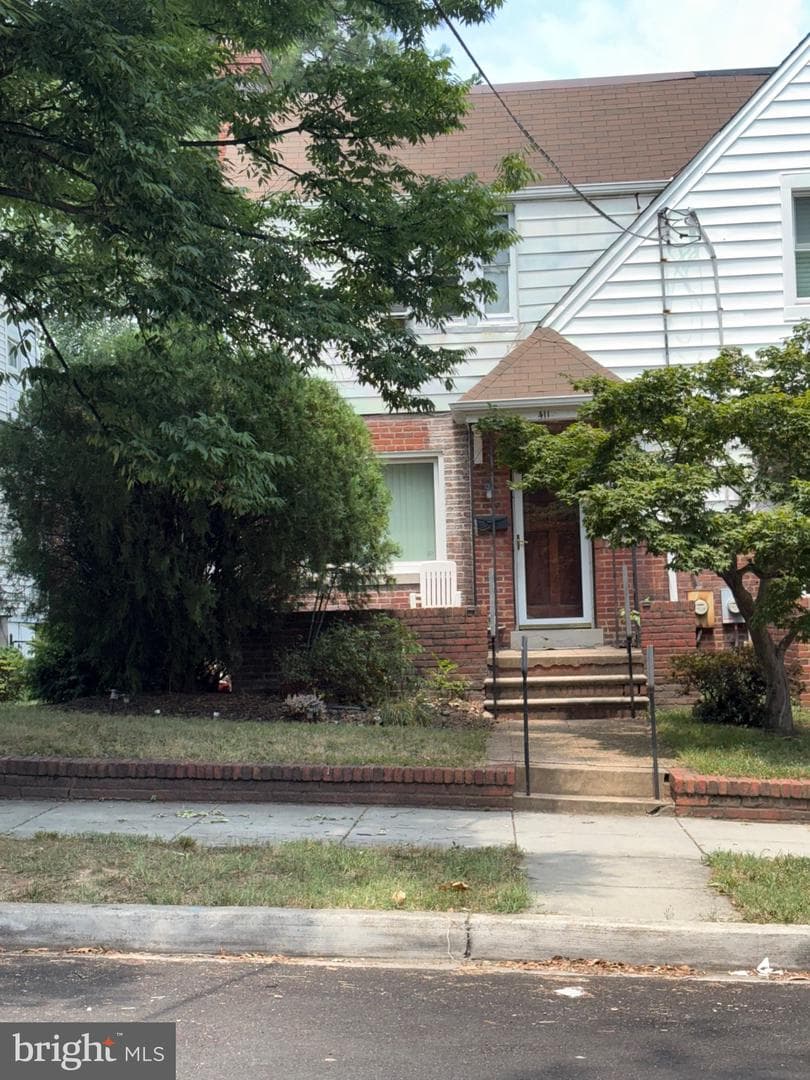 411 Peabody Street NW photo 1