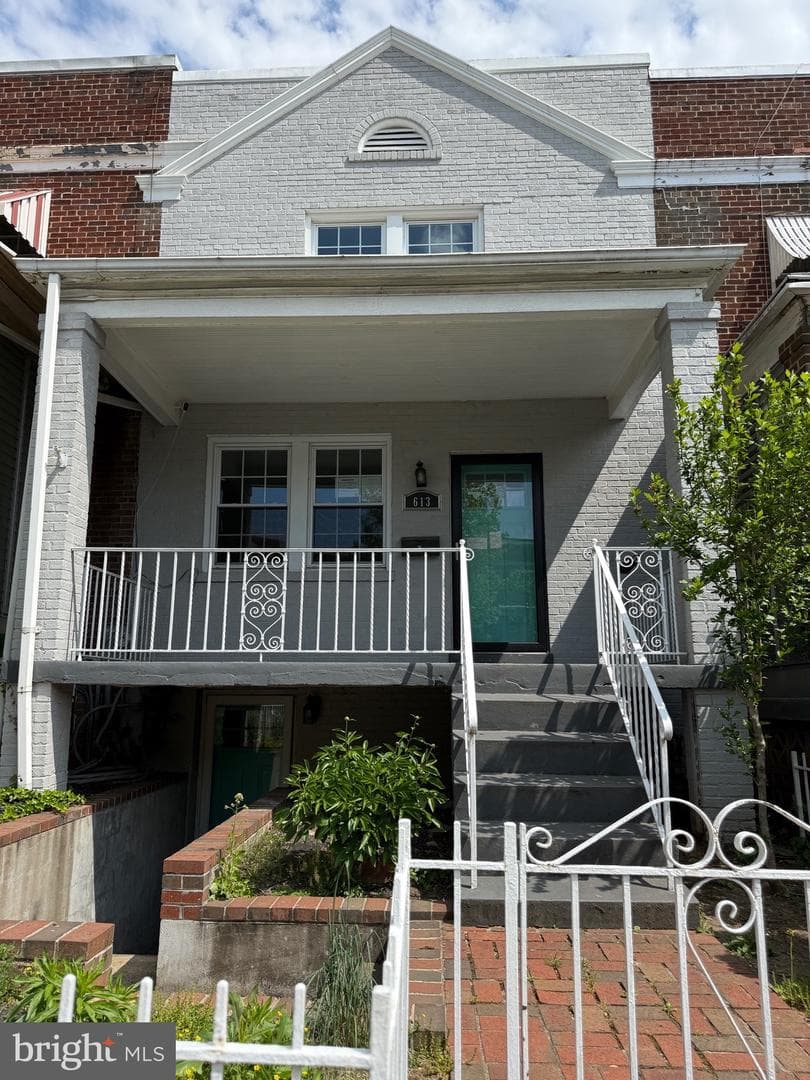 613 21st Street NE photo 1