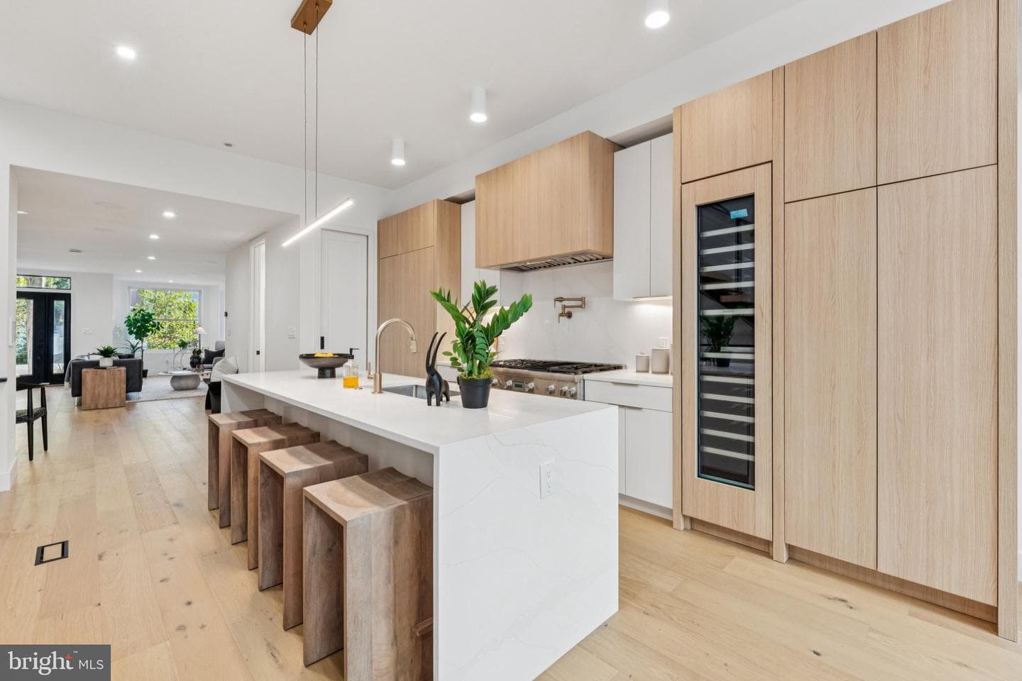2507 I Street NW photo 1