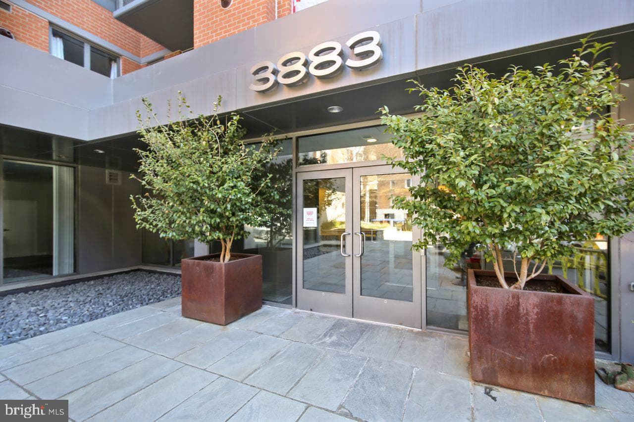 3883 Connecticut Avenue NW #619 photo 1