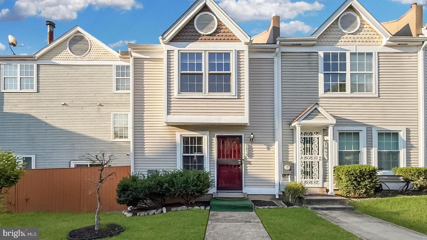 1859 Channing Street NE photo 1