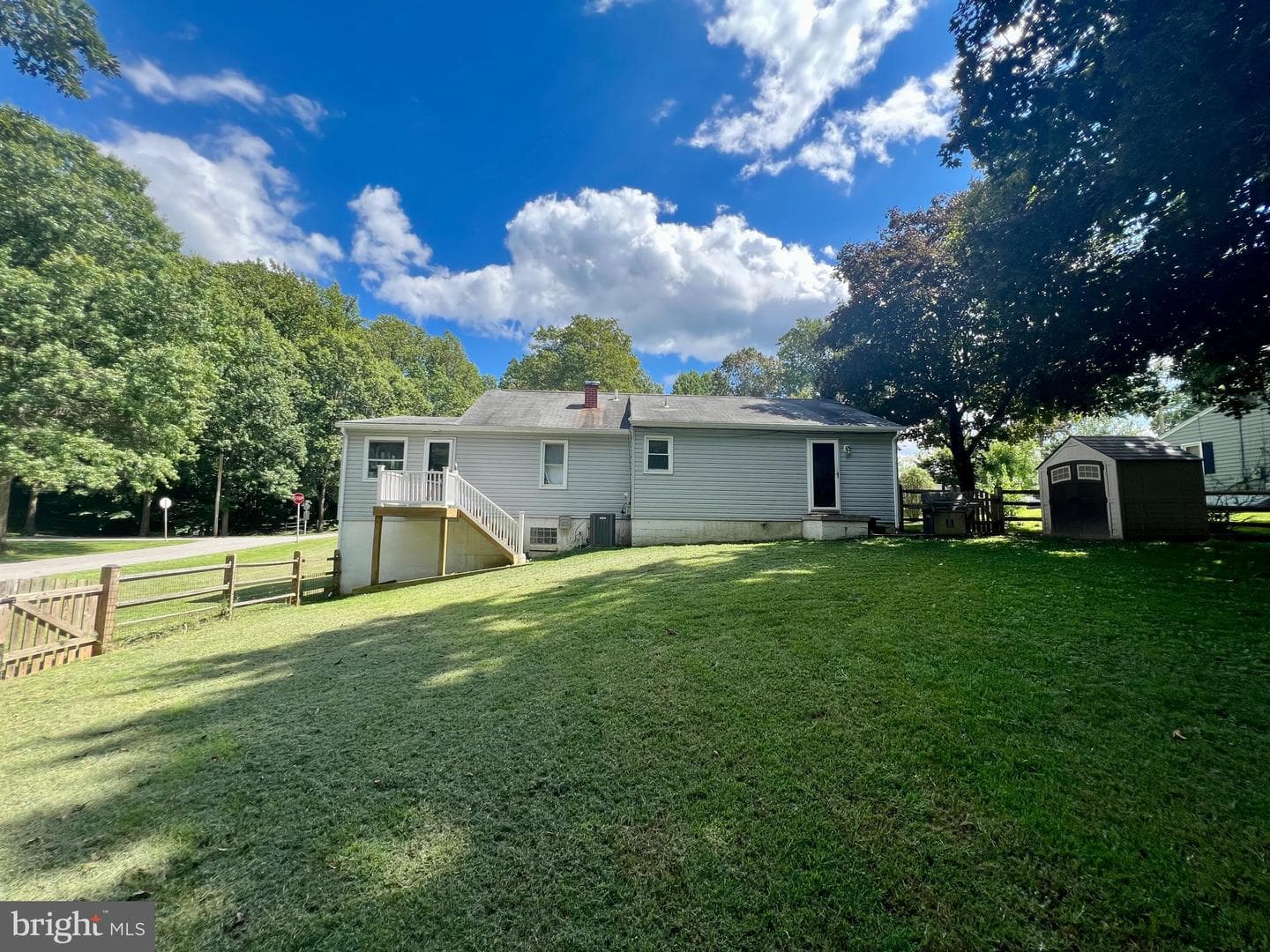 788 Paul Birch Drive photo 16