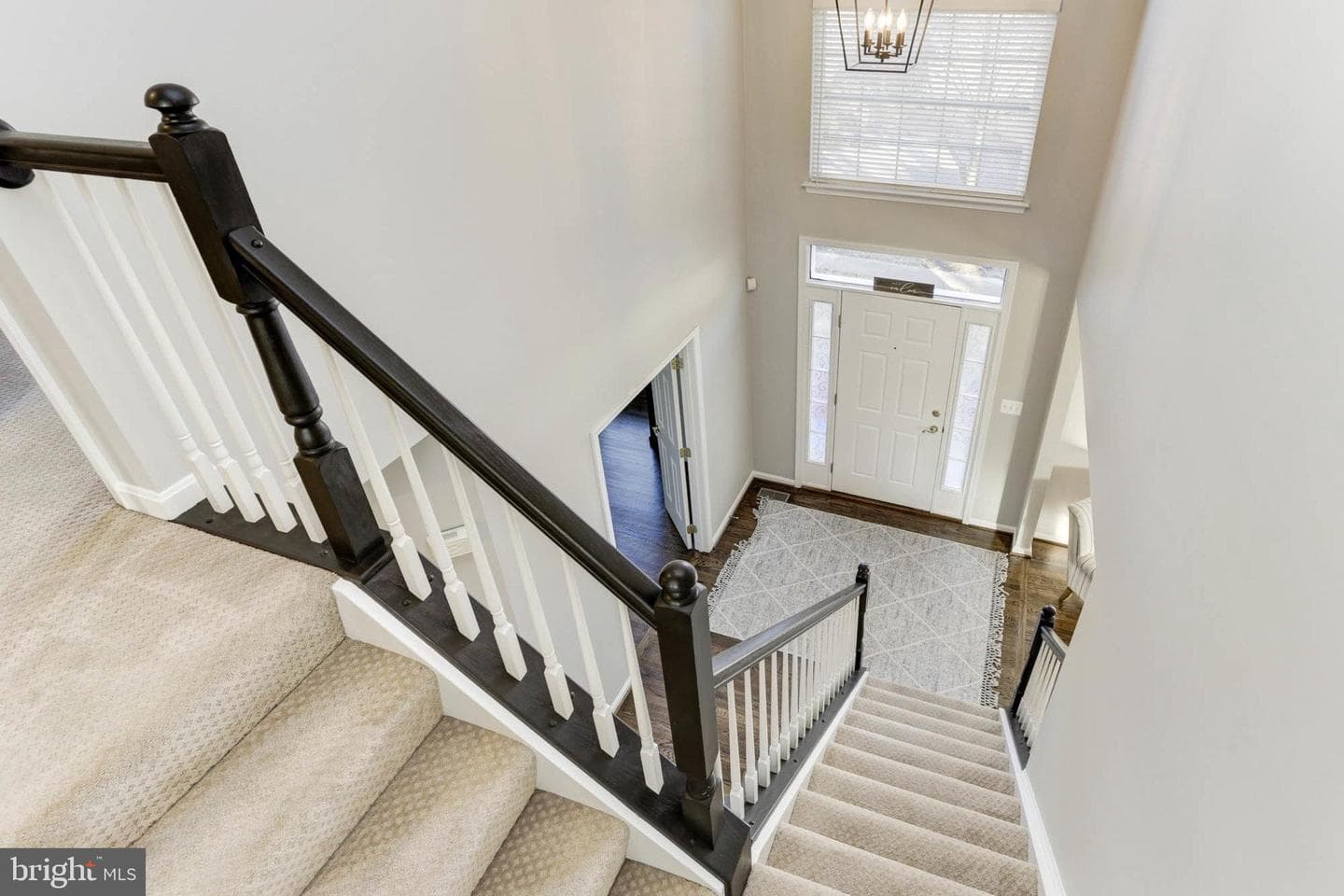 8108 Fanfair Lane photo 4